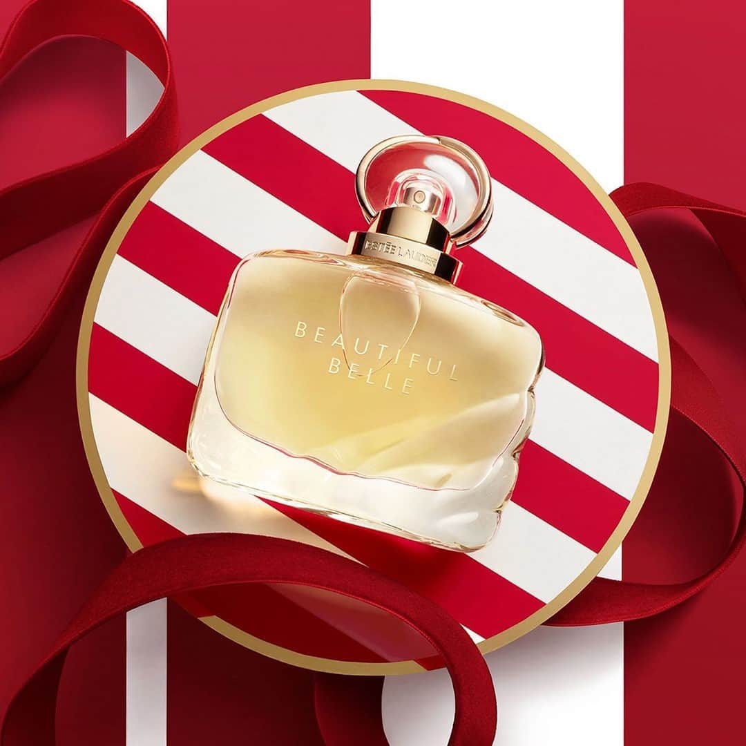 エスティローダーのインスタグラム：「Our go-to gift for the carefree romantic: #BeautifulBelle Eau de Parfum.❤ This intoxicating blend of Lychee, Orange Flower, Gardenia, and Marzipan Musk is sure to be her new favorite scent for the holiday season. #GiftWonderland #EsteeWishlist」