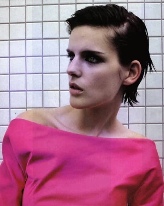 カリーヌ・ロワトフェルドのインスタグラム：「Punk at heart 💔」