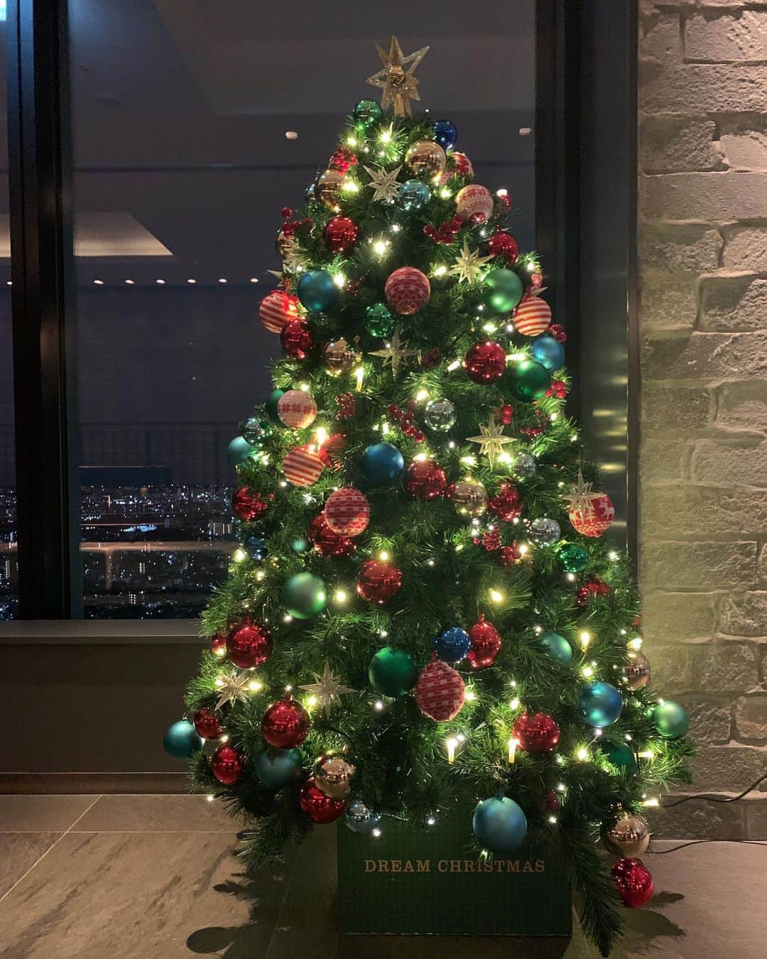 福山理子さんのインスタグラム写真 - (福山理子Instagram)「Christmas tree これは、ソラマチ  #christmastree  #Christmas2020 #ソラマチ #蟻月」12月24日 4時12分 - rikofukuyama