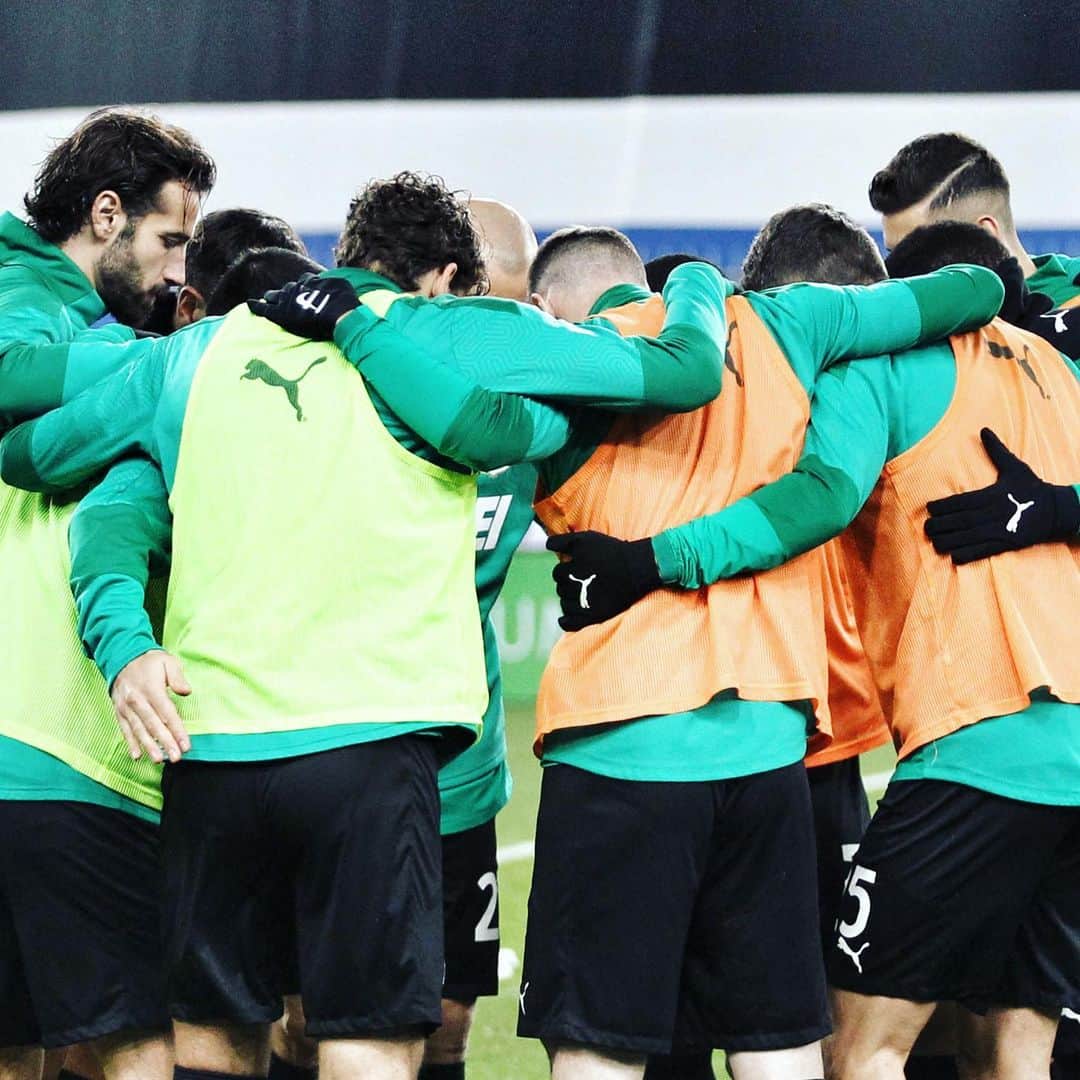 USサッスオーロ・カルチョさんのインスタグラム写真 - (USサッスオーロ・カルチョInstagram)「MATCH DAY 💪 ⚽️ #SampSassuolo 🏆 #SerieATIM ⏰ Ore 20.45 🏟️ #StadioFerraris Segui le nostre stories per gli aggiornamenti sul match 💪🖤💚 #ForzaSasol」12月24日 4時26分 - sassuolocalcio