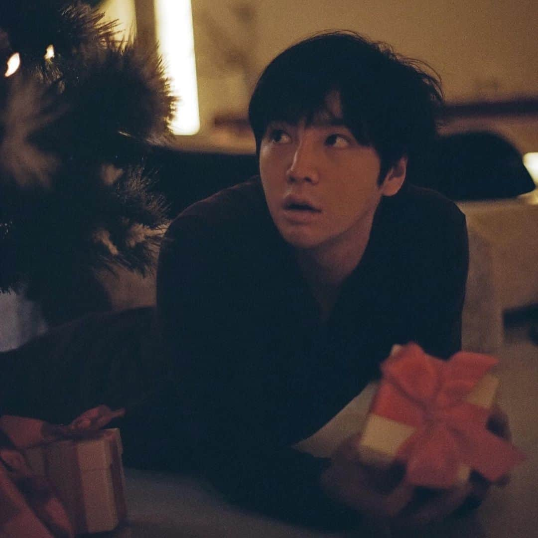 チャン・グンソクさんのインスタグラム写真 - (チャン・グンソクInstagram)「X-mas🎄🧐」12月24日 16時04分 - _asia_prince_jks