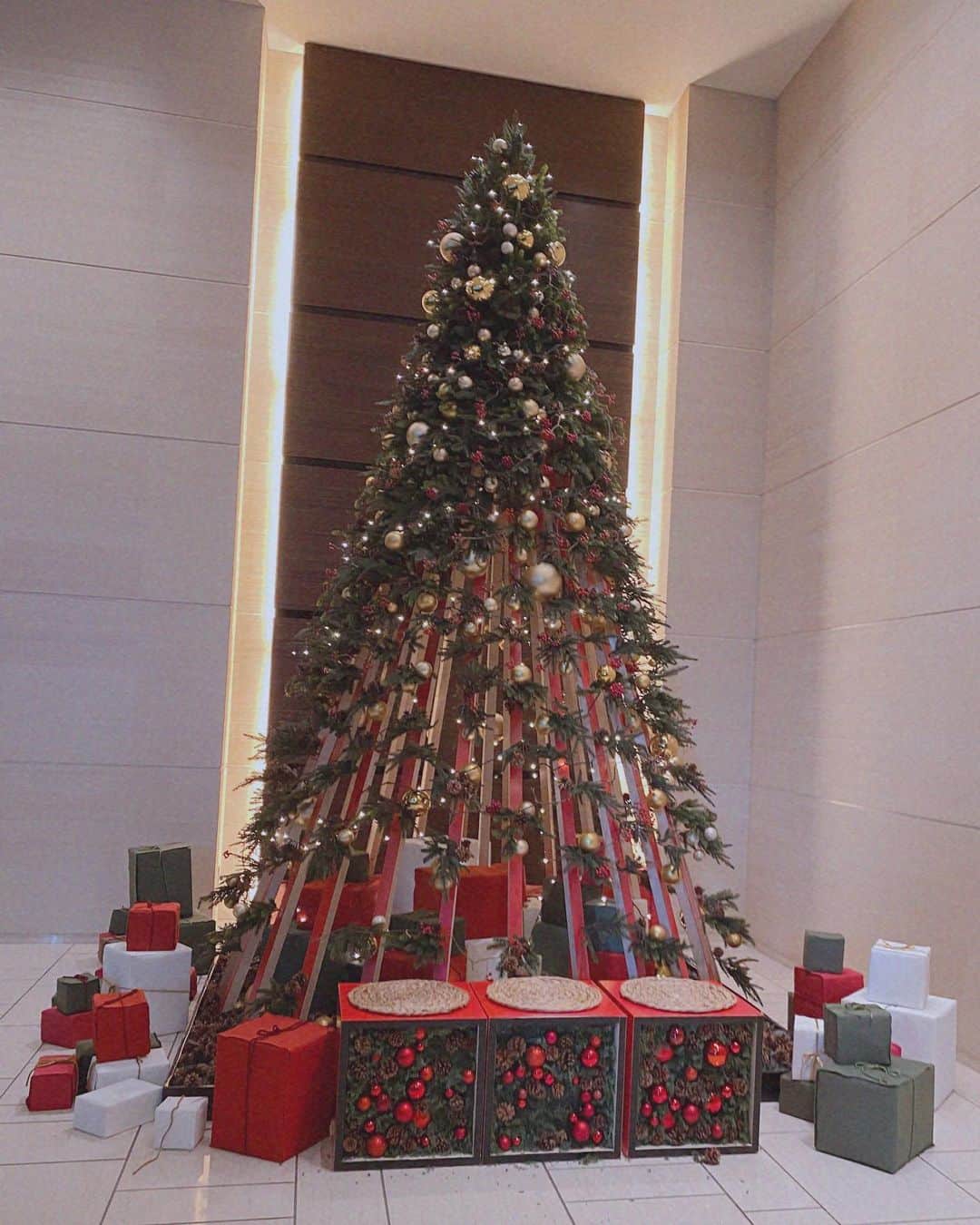 福長優のインスタグラム：「🎄🎁🧸🎅🏼💞  #merrychristmas」