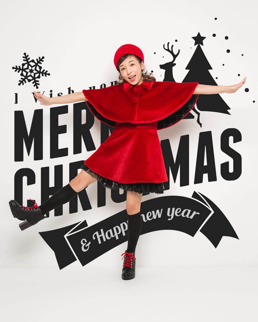 加護亜依さんのインスタグラム写真 - (加護亜依Instagram)「Christmas Eve🎄 ・ ・ photographer : @keiichinitta stylist : @takuto_satoyama hair&make : @noboruok graphicdesigner / retoucher : @yuji.hatakeyama」12月24日 15時24分 - ai.1988kg