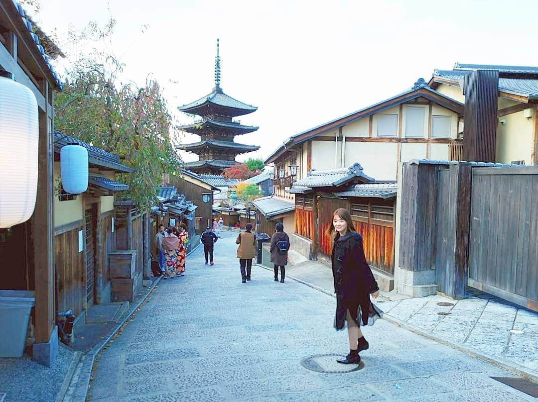 市川みかのインスタグラム：「#京都 #清水寺 #稲荷伏見大社 #二条城 #世界遺産 #重要文化財 #国宝 #古都 #タビジョ #女子旅 #kyoto #trip #travel #japanesegirl #InstagramJapan #lovers_japan #photo_jpn #pics_japan #photos #viewpoint #beautiful_spot #photography #photooftheday #picoftheday #tagsforlikes #tflers #follow #instagood #instadiary #instalike」