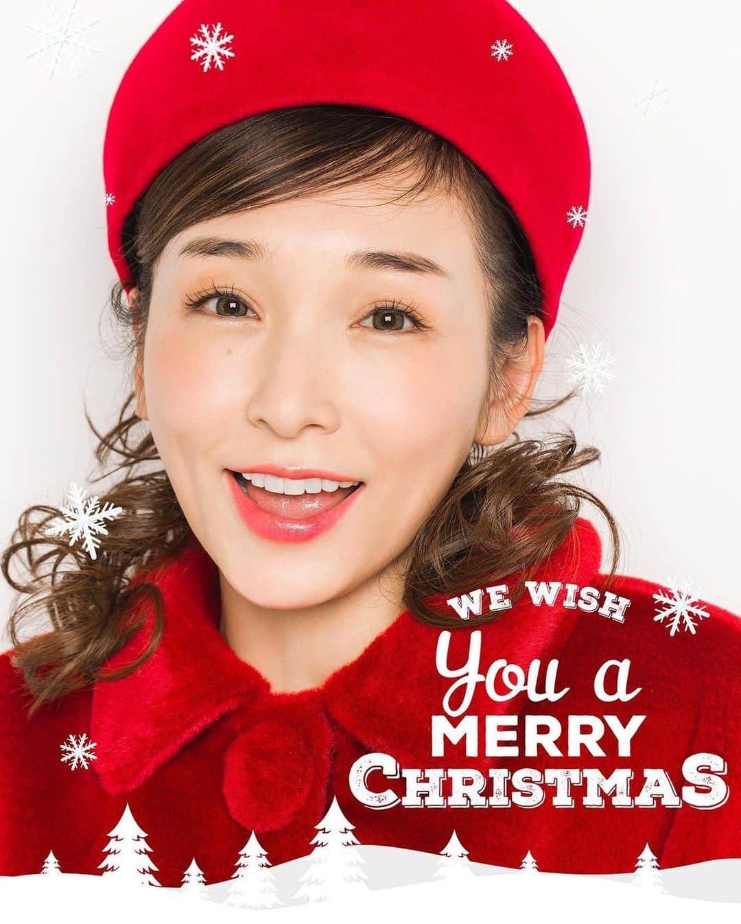 新田桂一のインスタグラム：「撮影楽しかったなー❗️めちゃ可愛い❤️ 皆様❗️Merry Christmas❗️素敵なクリスマスをお過ごし下さいね❗️コロナに負けない❗️  Christmas Eve🎄 ・ ・ photographer : @keiichinitta stylist : @takuto_satoyama hair&make : @noboruok graphicdesigner / retoucher : @yuji.hatakeyama」
