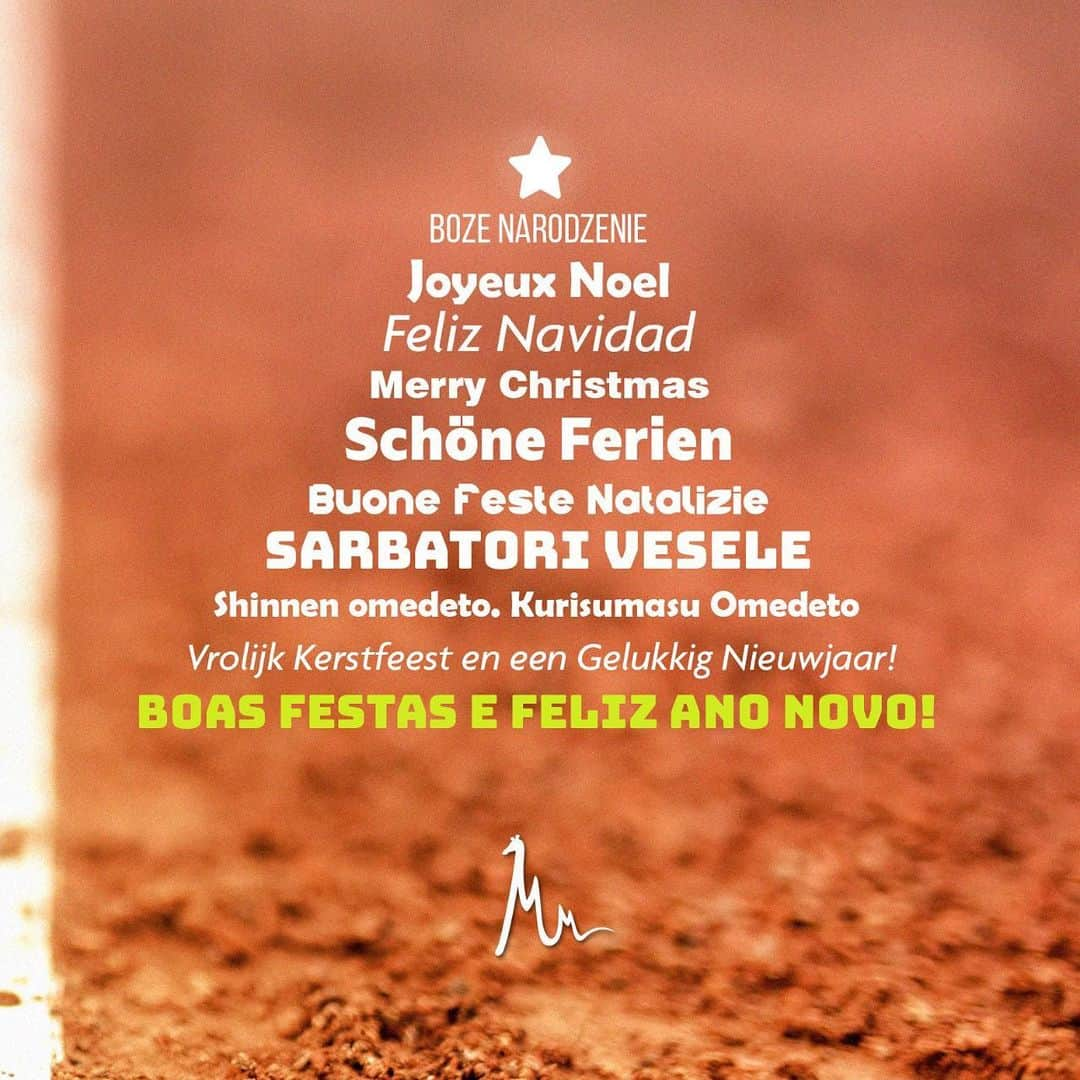 マルセロ・メロのインスタグラム：「Muita saúde e paz ! Desejo um feliz natal e um próspero ano novo para todos vocês ! 🙏🏻🙏🏻🙏🏻!  . . 🎅🏻🧑🏻‍🎄🤶🏻」