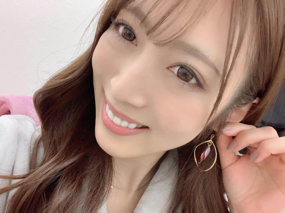 宇野栞菜（阿部栞菜）さんのインスタグラム写真 - (宇野栞菜（阿部栞菜）Instagram)「みなさんおはようございます😋✨ 今日もがんばってねん❤️」12月24日 8時06分 - kanna_uno