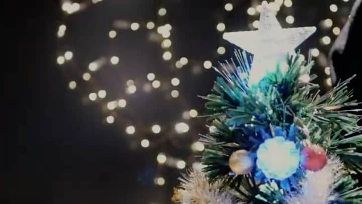 のインスタグラム：「12/23(水)発売！  チームハンサムnewアルバム 「GET IT BACK!」  YouTubeに全曲視聴会の動画があがってます。 とみー最高😂  詳しくは →@handsomelive_official」