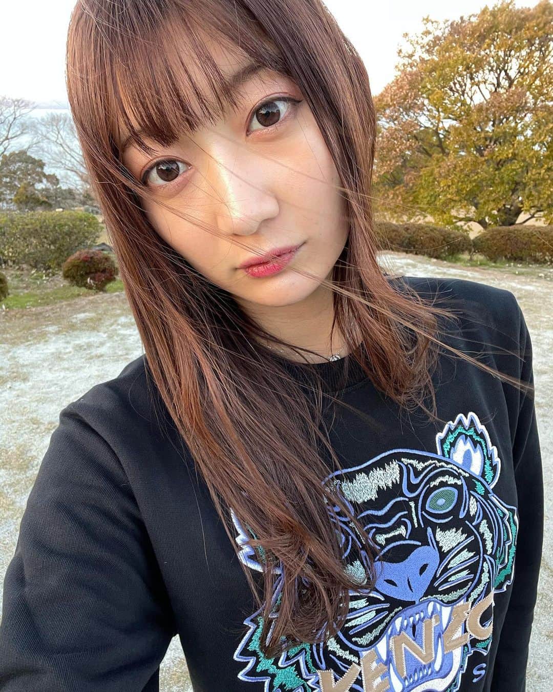 あゆみさんのインスタグラム写真 - (あゆみInstagram)「ノーマル📸 . . 悩んでた頬のコケ解消に中央東京美容外科池袋西口院( @tcb_ikebukuronishiguchi )に行ってきた◎頬と顎のヒアルロン酸してフェイスライン整えてもらったら無加工が良すぎる‪✌︎ 森本先生 ( @tcb_morimoto )は小顔と二重が得意みたい💭 . 小豆島のホテル散策したときのしゃしん🏝 温泉もごはんも全部たのしかった♨︎♡ . . #小豆島 #旅行 #東京中央美容外科池袋西口院 #ヒアルロン酸 #ヒアルロン酸注射 #美容整形ならtcb東京中央美容外科 #森本理一郎 #pr」12月24日 9時07分 - ayumiiii26
