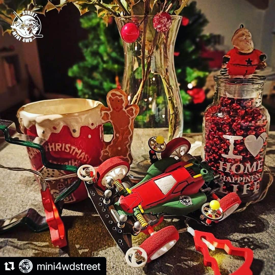 ミニ四駆さんのインスタグラム写真 - (ミニ四駆Instagram)「#Repost @mini4wdstreet with @make_repost ・・・ 🇬🇧 It's Christmas time for all Street Mini 4WD racers❗  🇮🇹️È tempo di Natale per tutti i corridori Street Mini 4WD❗ . . #christmas #christmastime #streetmini4wd #ストリートミニ四駆 #mini4wd #ミニ四駆 #tamiyaitalia #tamiya_italia #tamiyaindonesia #t4workstokyo #plamodel #modelkit #goseiba #toys #hobby #tamiyajakarta #massdamperjp #tamiyaoriginal  #hobbyshop #toygroup #custom #scale #scalemodels #modeling #scalemodel #modello #mini4wditalia  #mini4wditaly #mini4wdphilippines」12月24日 9時46分 - tamiya_mini4wd