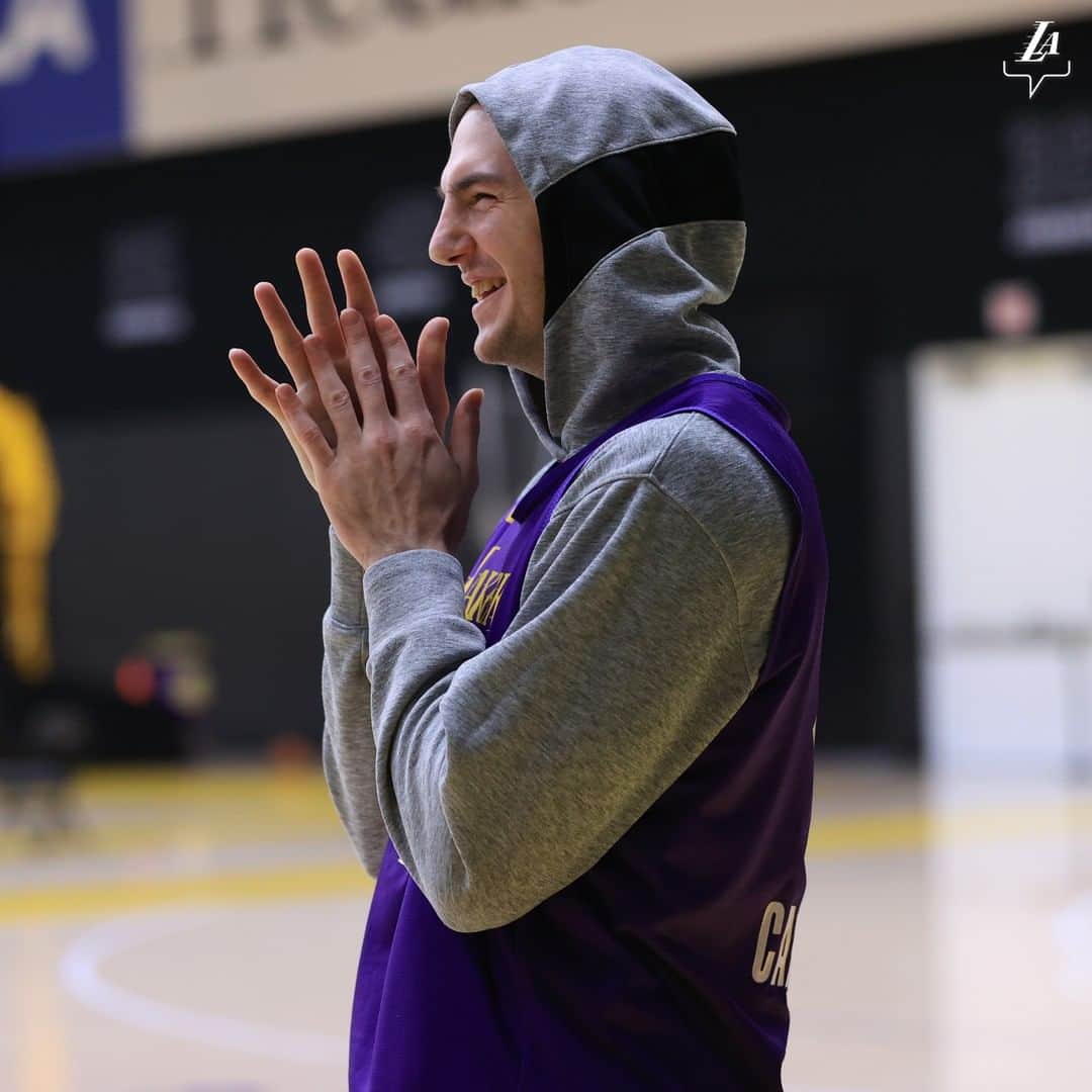 Los Angeles Lakersさんのインスタグラム写真 - (Los Angeles LakersInstagram)「Committed to the work.」12月24日 9時50分 - lakers