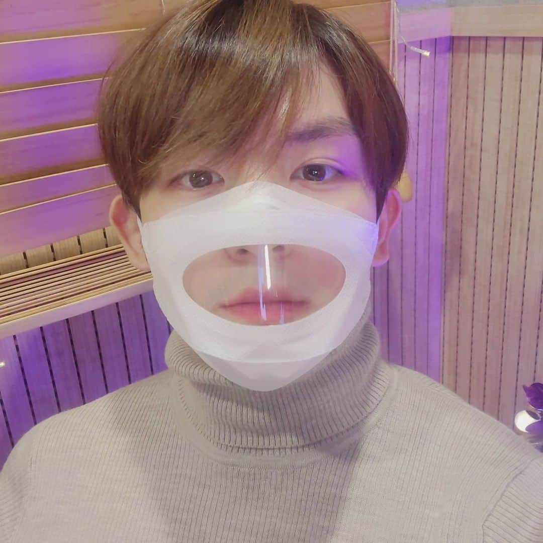 リッキーさんのインスタグラム写真 - (リッキーInstagram)「마스크잘쓰세요!!」12月24日 10時24分 - ricky_teentop_