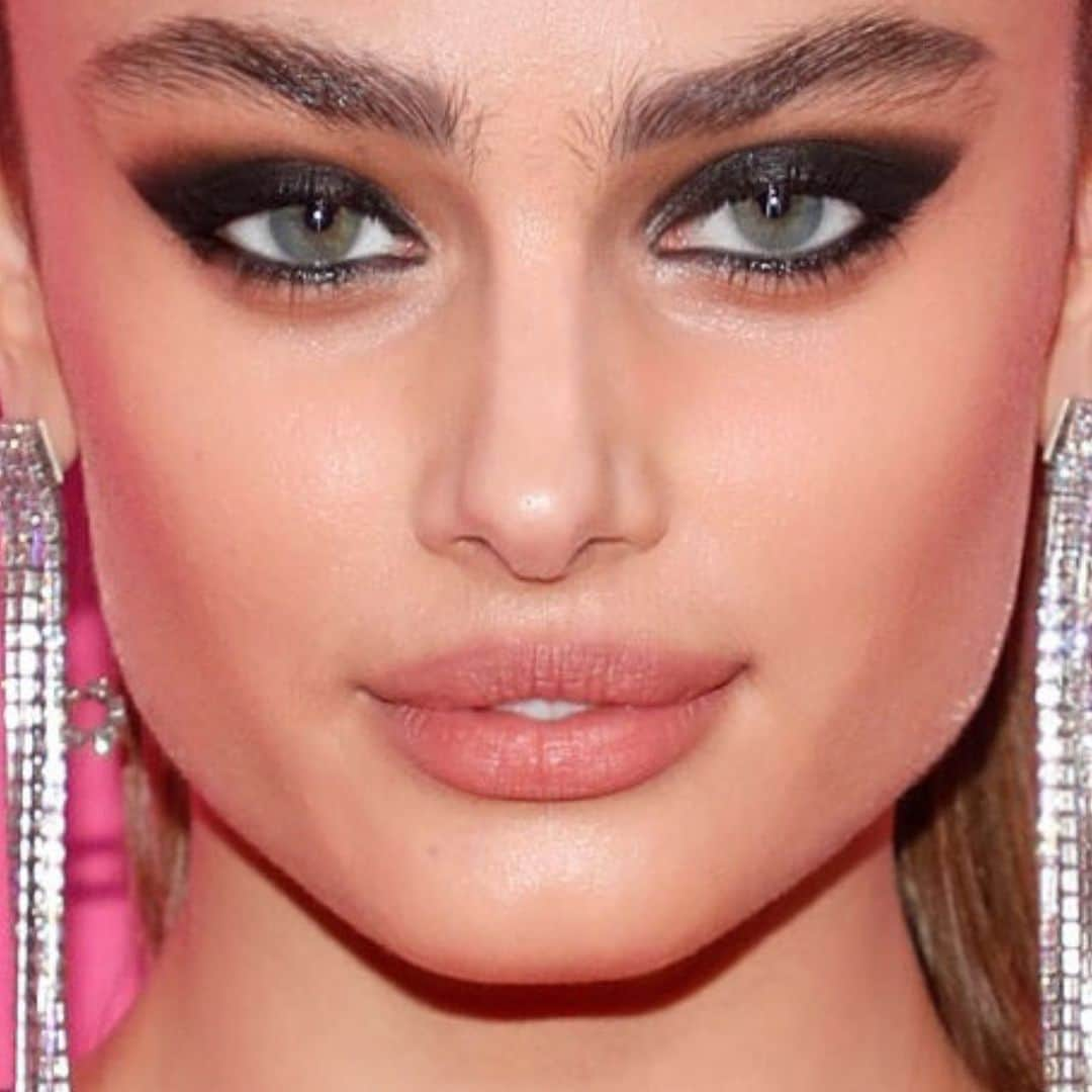 Carolina Gonzalezさんのインスタグラム写真 - (Carolina GonzalezInstagram)「🤍TAYLOR♥️ That time I had only 10mins to glam @taylor_hill 💋 #throwback @victoriassecret #ViewingParty  #MakeupCarolinaGonzalez  #CGonzalezBeauty  #hair @daniellepriano」12月24日 10時35分 - cgonzalezbeauty