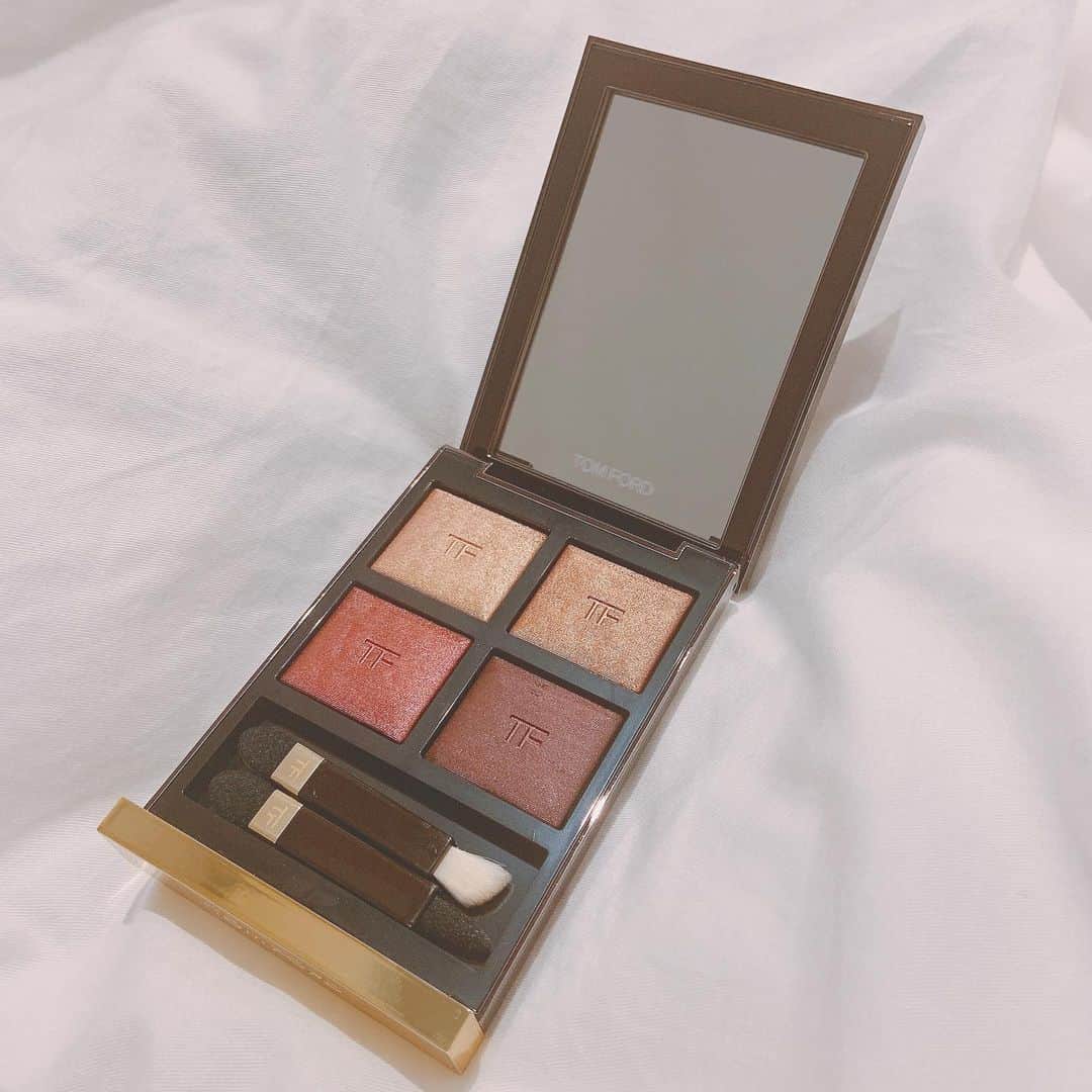 羽島みきのインスタグラム：「ハネムーン🕊  #tomford」