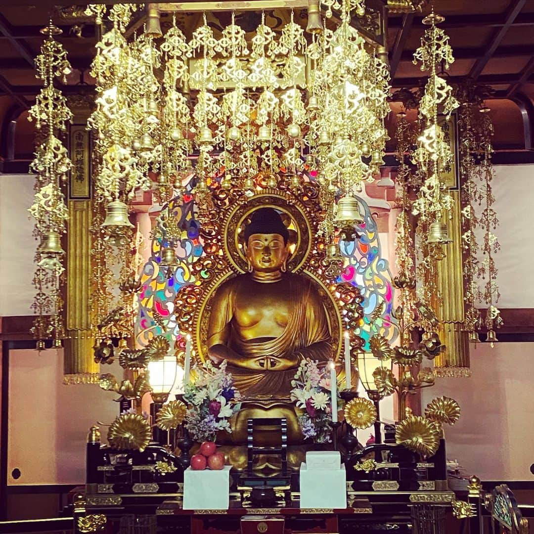 五箇公貴のインスタグラム：「寺サウナの瞑想場所。」