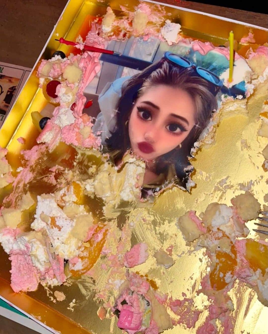 安部ニコルのインスタグラム：「1222お誕生日で、大好きなみんながお祝いしてくれました！！本当ありがとう🤲🏻💓みんなに出逢えてとっても幸せです！！  PS.後日送ったありがとうLINEで年齢ボケたのにみんなにスルーされた🤗きゅんです」