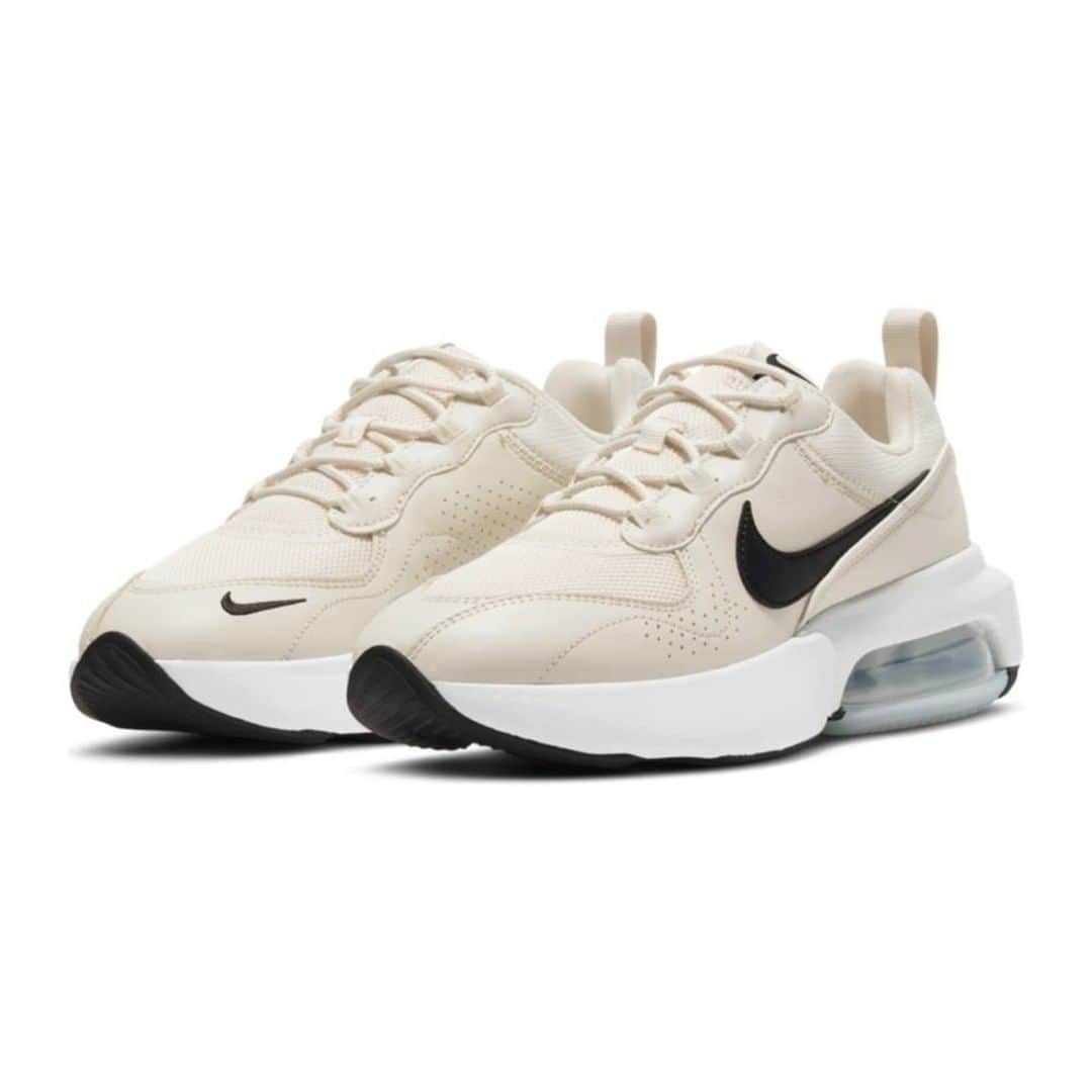 のインスタグラム：「【NEW🙌】NIKE W AIR MAX VERONA CV7057-100 ￥13,000+tax  女性向けにどんなスタイルにも合わせやすいAIR MAX VERONA が登場！  #kicks #sneakerhead #sneakers #sneakeraddict #tokyo #japan #kickstagram #👟 #abcmart #abcマート #ABCGS #NIKE #ナイキ #airmax #verona #エアマックス #nikewomen」