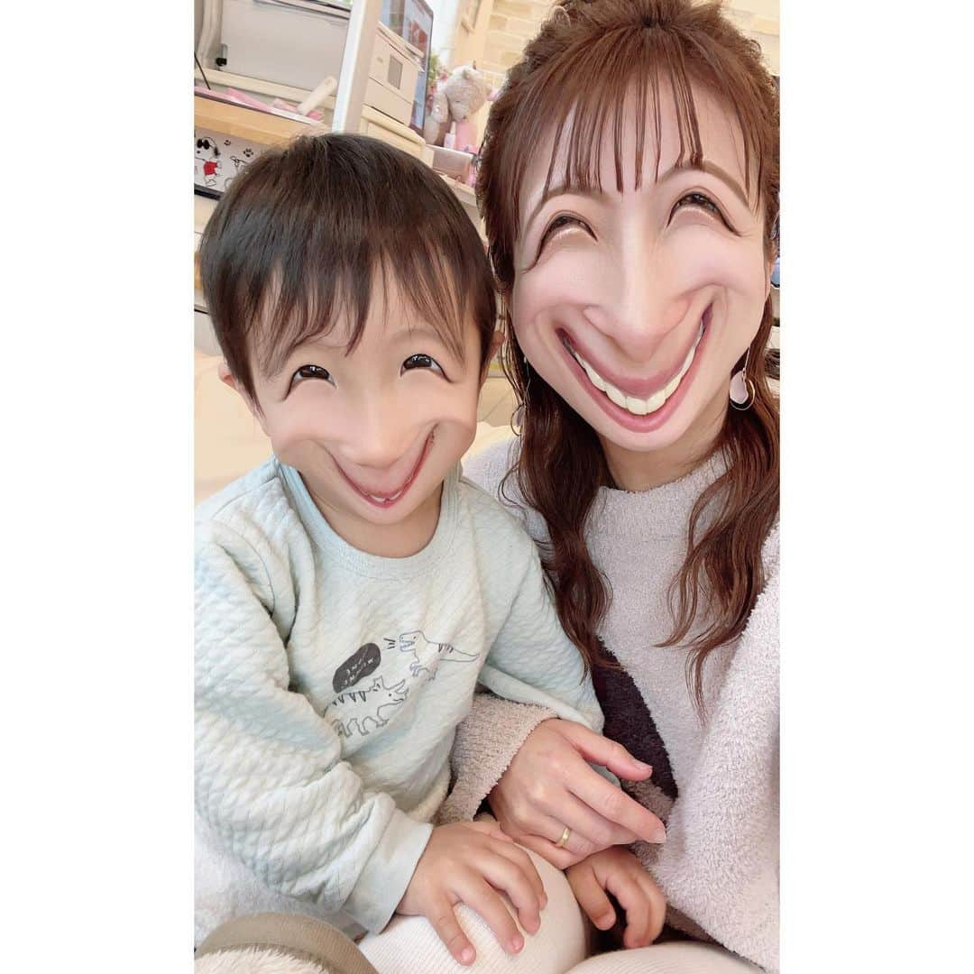 辻希美さんのインスタグラム写真 - (辻希美Instagram)「メリークリスマスイブ🎄🎅💕"」12月24日 12時26分 - tsujinozomi_official