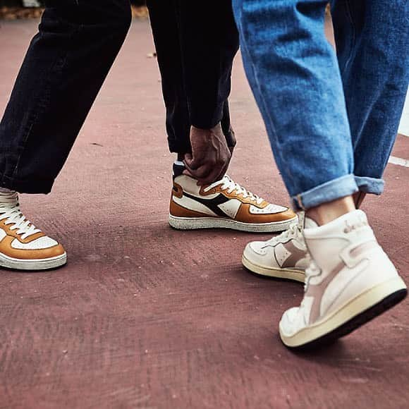 ディアドラのインスタグラム：「. 【diadora PRODUCT INFORMATION】 . "mi basket used" . 80年代にミラノバスケットボールチームが使用していた"mi basket"が復刻。 上質なフルグレインレザーにストーンウォッシュとワックストリートメントでユーズド感を演出。 厚めでソフトなライニングで履き心地も抜群です。美しい配色も魅力です。 . #diadora #diadoraheritage #mibasket #makeitbright #sneakers #ディアドラ #ディアドラヘリテージ #スニーカー」