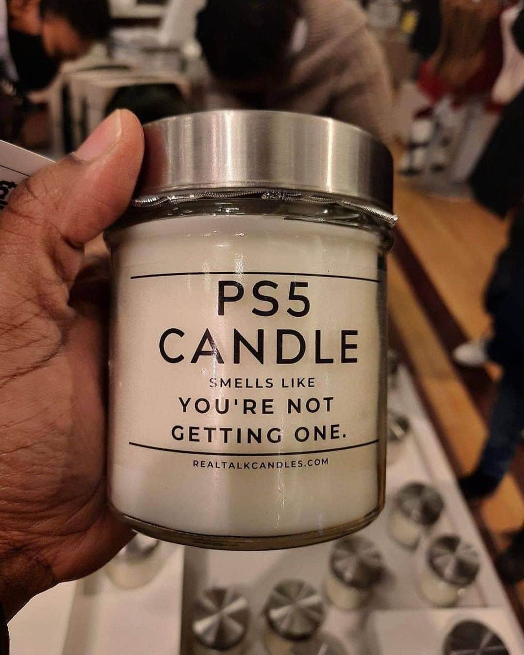 9GAGさんのインスタグラム写真 - (9GAGInstagram)「The scent of bitterness By @realtalkcandles - #9gag #ps5 #playstation」12月24日 13時17分 - 9gag