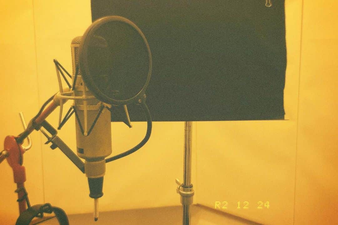 杉原由規奈さんのインスタグラム写真 - (杉原由規奈Instagram)「メリークリスマスイブ🎄 朝から歌ってきました。今年最後のRec納めです。」12月24日 14時08分 - yukina.sp