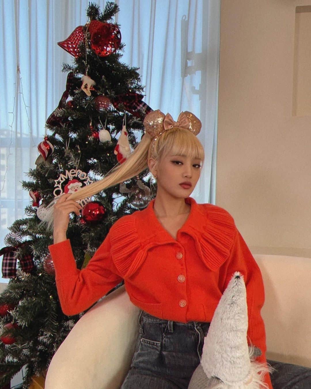 (G)I-DLEさんのインスタグラム写真 - ((G)I-DLEInstagram)「[#민니] Merry Xmas Eveeeeee❤️ Sending lots of love xoxo」12月24日 14時10分 - official_g_i_dle