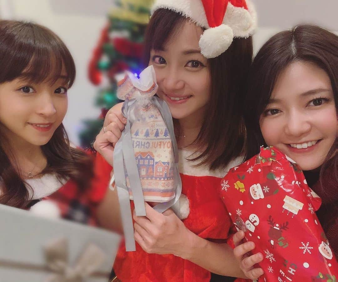 葵ゆりかさんのインスタグラム写真 - (葵ゆりかInstagram)「メリークリスマスイブ🎄🎅 先日のクリスマス会🎁 今年もありがとう♥️♥️  #クリスマスイブ　#クリスマス会　#merrychristmas #christmas #christmasparty  #サンタ　#サンタコス」12月24日 14時33分 - yuriyuricchi