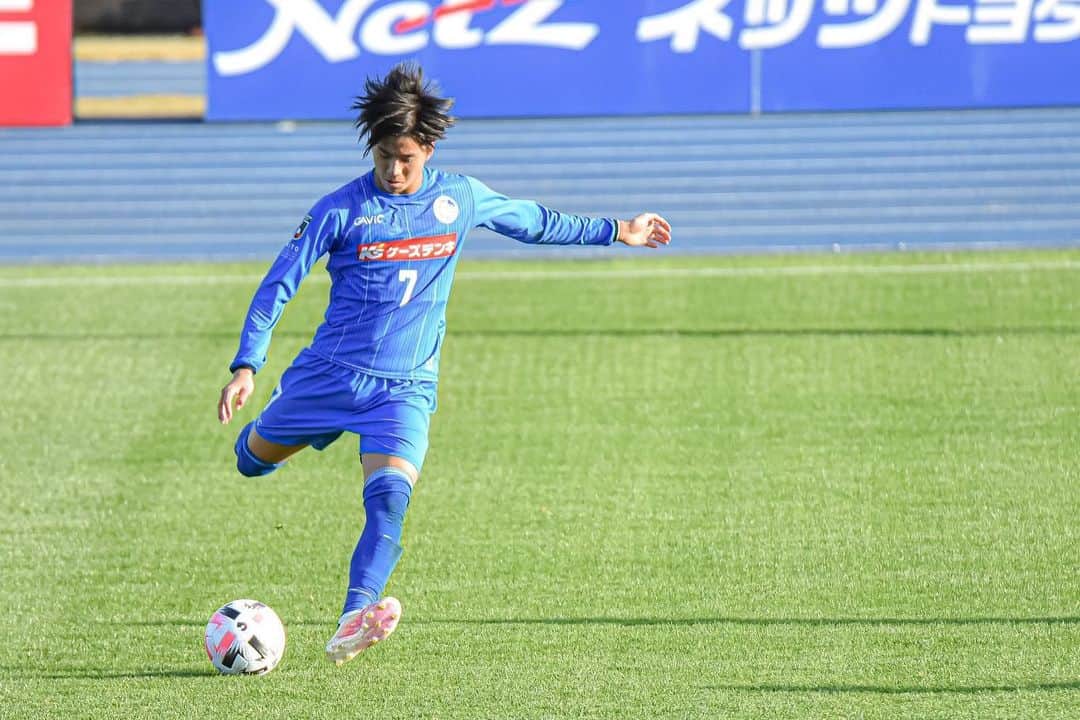 山田康太のインスタグラム：「コロナ禍の中このクラブで、このメンバーでサッカーできたことは忘れません 1年間ありがとうございました！  そしてマリノスサポーターの方々、いつもメッセージだったりをくれて僕は幸せ者です🇫🇷笑 またレンタルになりますが楽しみながら自分らしく頑張ってくるので少しでも気にかけてもらえると嬉しいです🤲  2021年も山田康太をよろしくお願いします🤙」