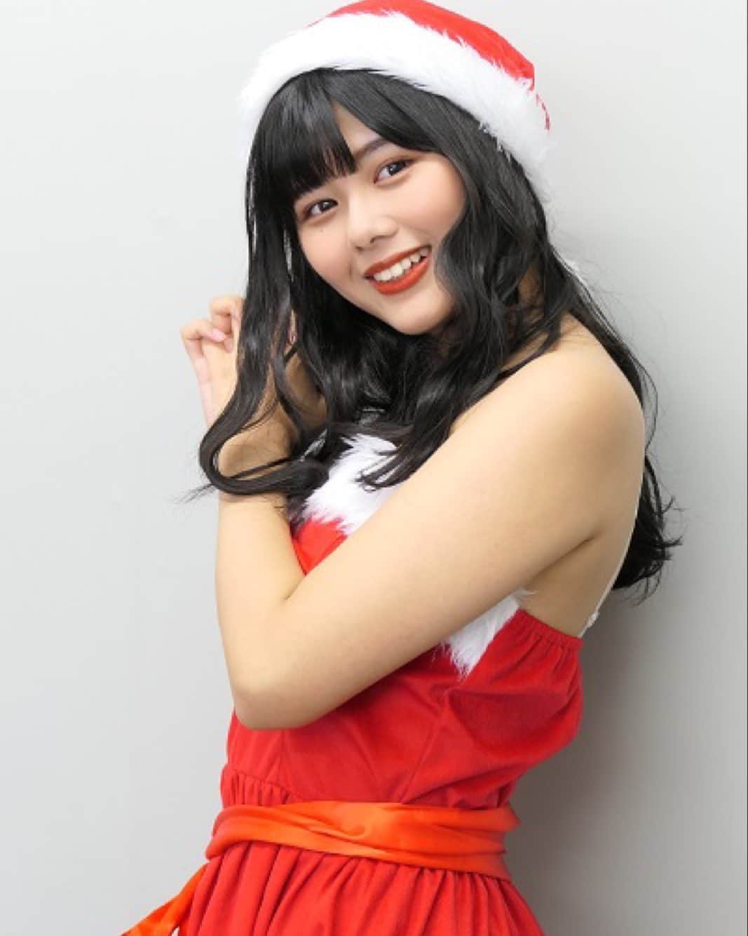 蒼山みことのインスタグラム：「メリークリスマス🎄🦌🛷🎅🎁 みんなー、良い1日を🥳  #newpost #photo #photography #merrychristmas #メリークリスマス #サンタコス #撮影 #撮影モデル #ポートレート #無加工 #ミスid #ミスid2021 #ファイナリスト #タレント #グラビア #インスタグラビア #グラビアアイドル #いいね #いいね返し #いいね返しは絶対 #lfl #l4l #likeforlikes #like4likes #instaphoto #instagood #follow #followme」