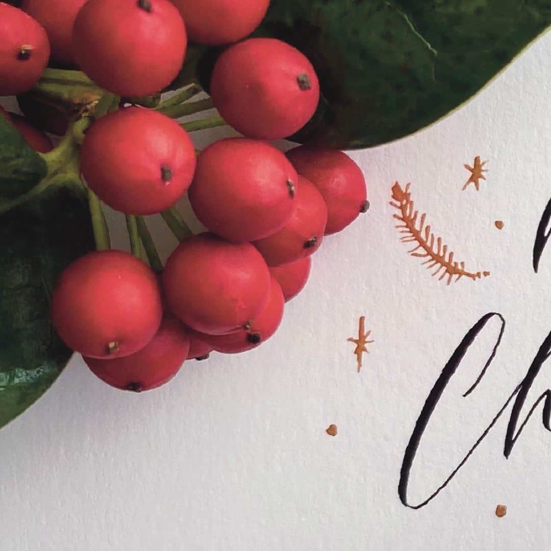 23区さんのインスタグラム写真 - (23区Instagram)「. 🎄Happy Holidays🔔 皆様、素敵なクリスマスをお過ごし下さい✴︎  . #モダンカリグラフィー #moderncalligraphy #ainamitokyocalligraphy #クリスマスイブ #xmas #merrychristmas #christmastree #holiday #メリークリスマス」12月25日 0時05分 - 23ku_official