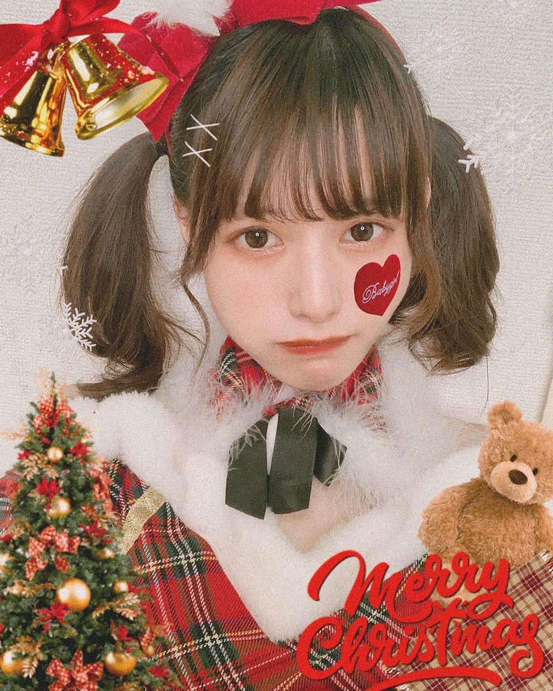 瀬山まどかさんのインスタグラム写真 - (瀬山まどかInstagram)「・ ・ ・ ・ ・ ・ ・ ・  #merrychristmas  #b612 #加工画像 #落書きアート  #落書き加工」12月25日 0時07分 - madoka4649