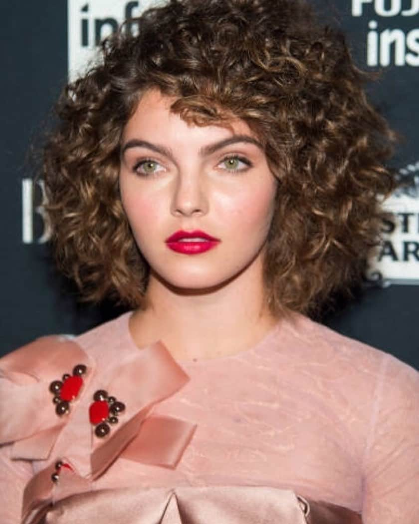 キャムレン・ビコンドヴァのインスタグラム：「Happy bday to me ♥️ @camrenwhy #camrenbicondova #gotham #selinakyle #brulina #catwoman #kittycat #cat」