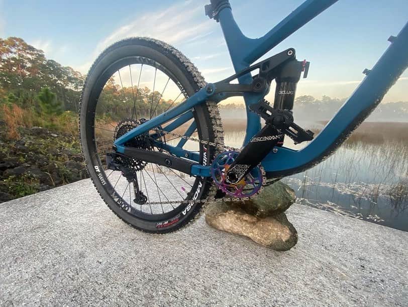 Fuji Bikesさんのインスタグラム写真 - (Fuji BikesInstagram)「2021 #Rakans are rolling in at @Bycyclestore! 😍」12月25日 0時13分 - fujibikes