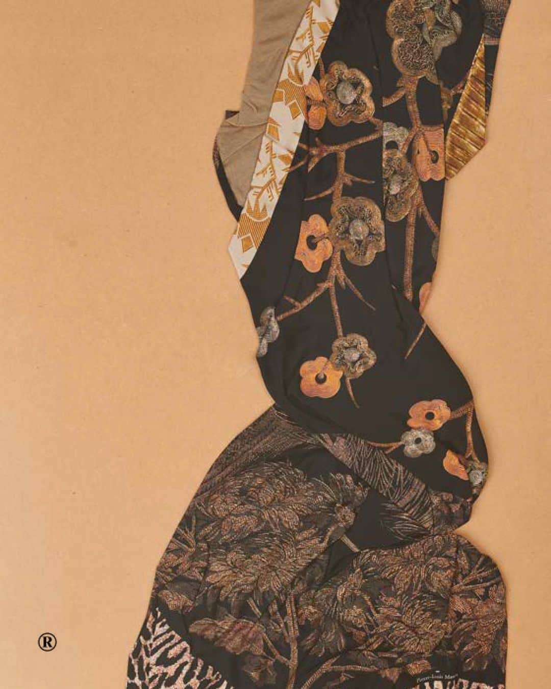Pierre-Louis Masciaさんのインスタグラム写真 - (Pierre-Louis MasciaInstagram)「FW20 Print #5 Floral prints and nocturnal taste is all you need. . #plm #pierrelouismascia #unpredictableclassic #womenswear #menswear #prints #collection #fw20」12月25日 0時25分 - pierrelouismascia