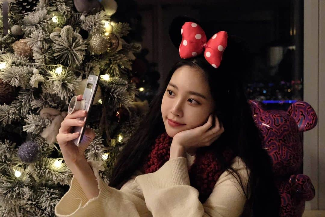 ユラさんのインスタグラム写真 - (ユラInstagram)「MERRY CHRISTMAS🎄❤💐💚」12月25日 0時34分 - yura_936