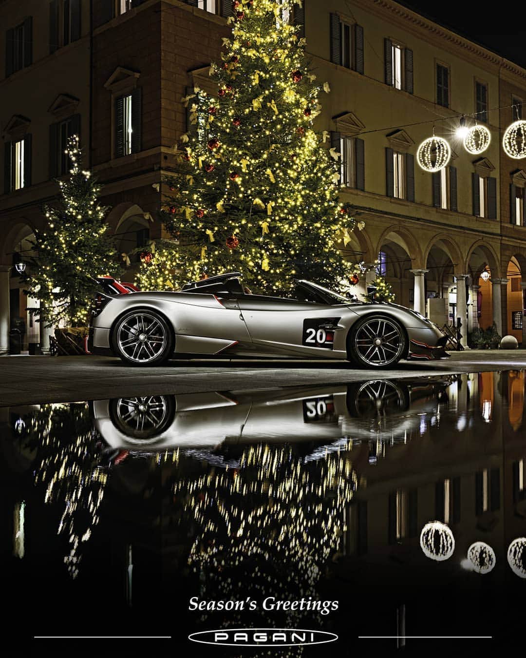パガーニ・アウトモビリのインスタグラム：「Season's greetings from the Pagani family to you and yours!   #pagani #huayra #roadsterbc #seasonsgreetings」