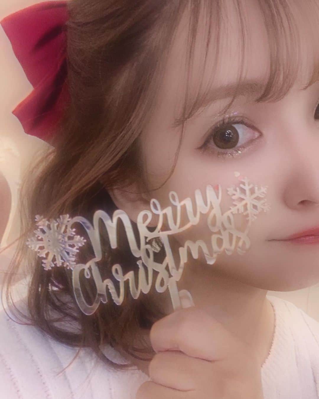 三上悠亜さんのインスタグラム写真 - (三上悠亜Instagram)「家族写真むずい…👩‍👩‍👦‍👦💭♥️ #merrychristmas」12月25日 0時47分 - yua_mikami