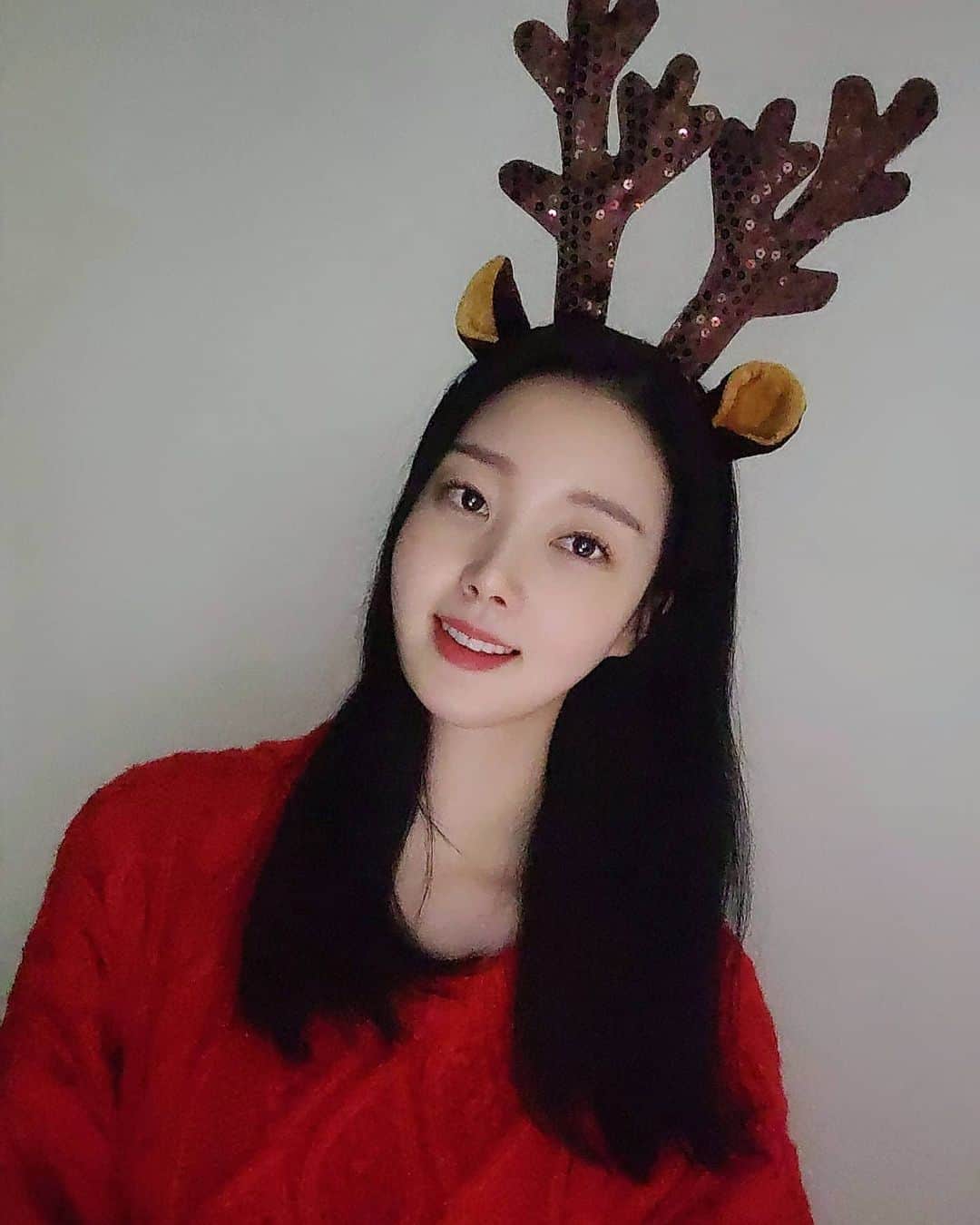 ユン・ダヨンさんのインスタグラム写真 - (ユン・ダヨンInstagram)「행복배달🎁🦌🎅 #메리크리스마스 #merrychristmas」12月25日 0時56分 - _yundayeong