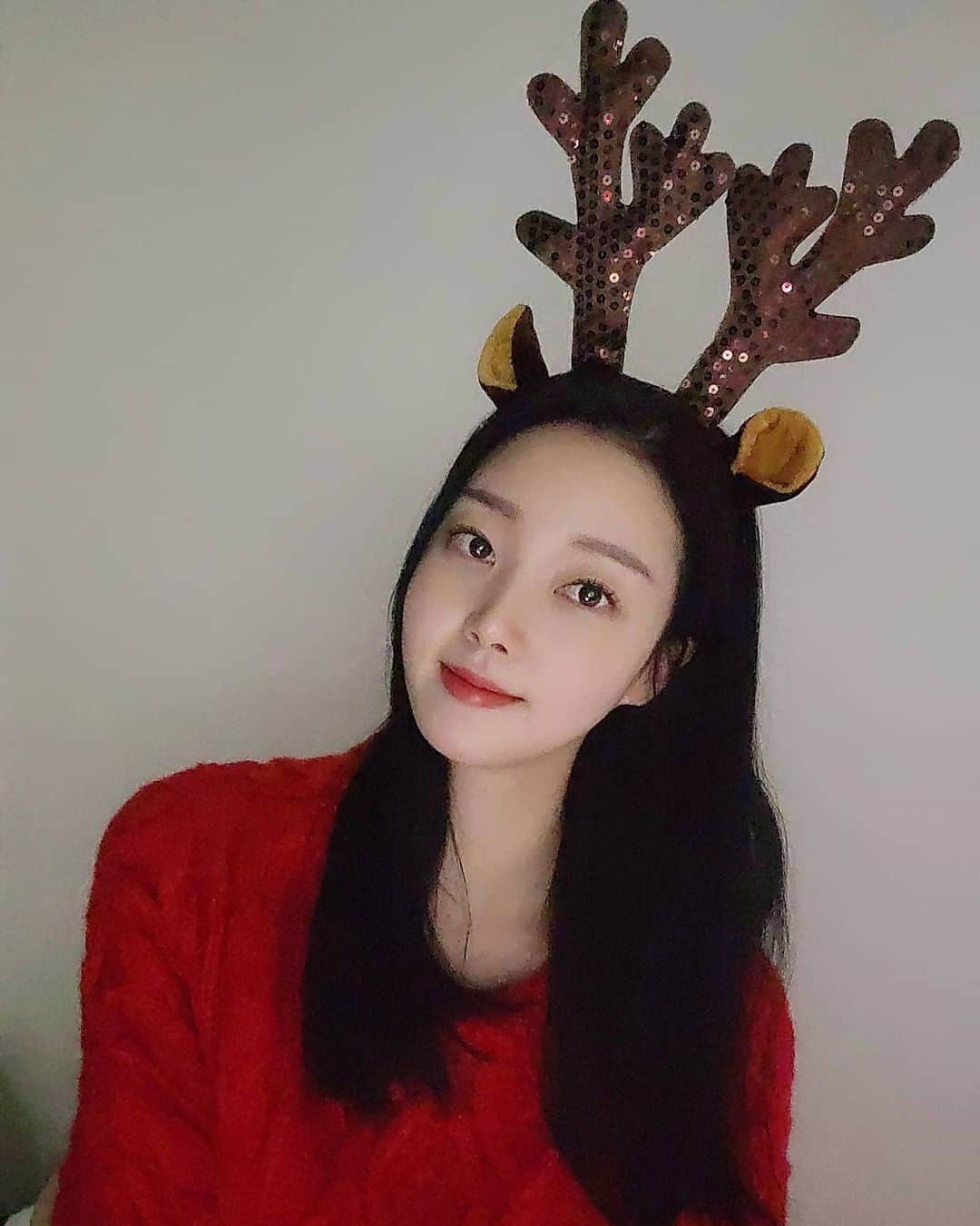 ユン・ダヨンさんのインスタグラム写真 - (ユン・ダヨンInstagram)「행복배달🎁🦌🎅 #메리크리스마스 #merrychristmas」12月25日 0時56分 - _yundayeong