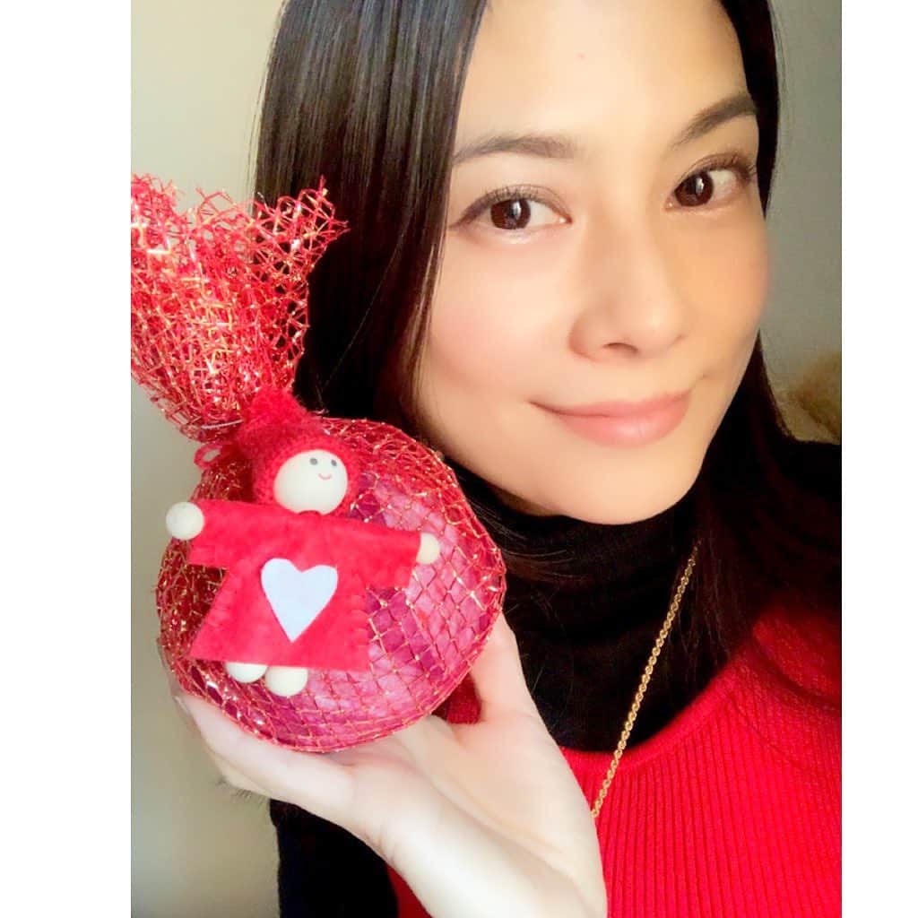 のインスタグラム：「Merry Xmas Eve🎄✨✨ 楽しい夜を過ごしてね😉❤️  #MerryXmas#fun#good#friend#happy#love#happiness#good#smile#tokyo#japan」