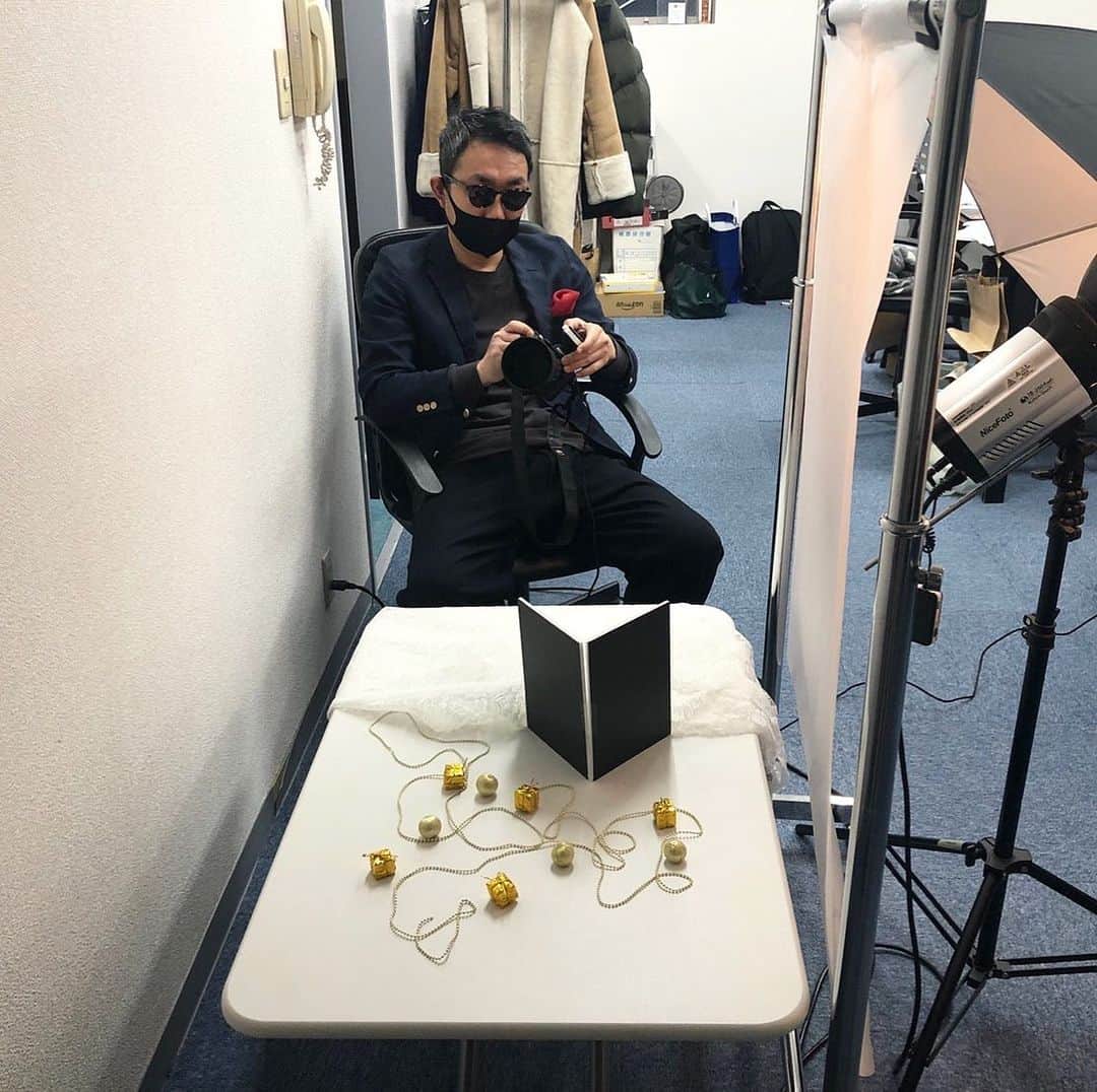 宇田川大輔さんのインスタグラム写真 - (宇田川大輔Instagram)「撮影納め。メリークリスマス🎄#photooftheday  #ブツ撮り　#still shooting  #奥渋撮影」12月24日 17時19分 - udagawadaisuke