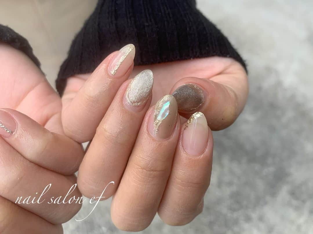 小森純さんのインスタグラム写真 - (小森純Instagram)「クリスマス🎄。 すっかり忘れる仕事DAY🙋‍♀️。 @ef.nail  ・ ・ アイリストさん求人募集してます😊 ご興味を持って頂ける方はDMください😊❤️ ・ #グラデーション#ニュアンスネイル#ニュアンスネイルデザイン#インクネイル #冬ネイル#秋ネイル#秋ネイルデザイン#ワンカラー#シンプルネイル#efネイル#efネイル石川町#efネイル石川町店#efネイルグループ#efネイルサロン#efネイル横浜#efネイル代々木上原店オープン#efネイル代々木上原#efネイル東京店#小森純#ギャラクシーネイル」12月24日 17時13分 - jun.komori1122