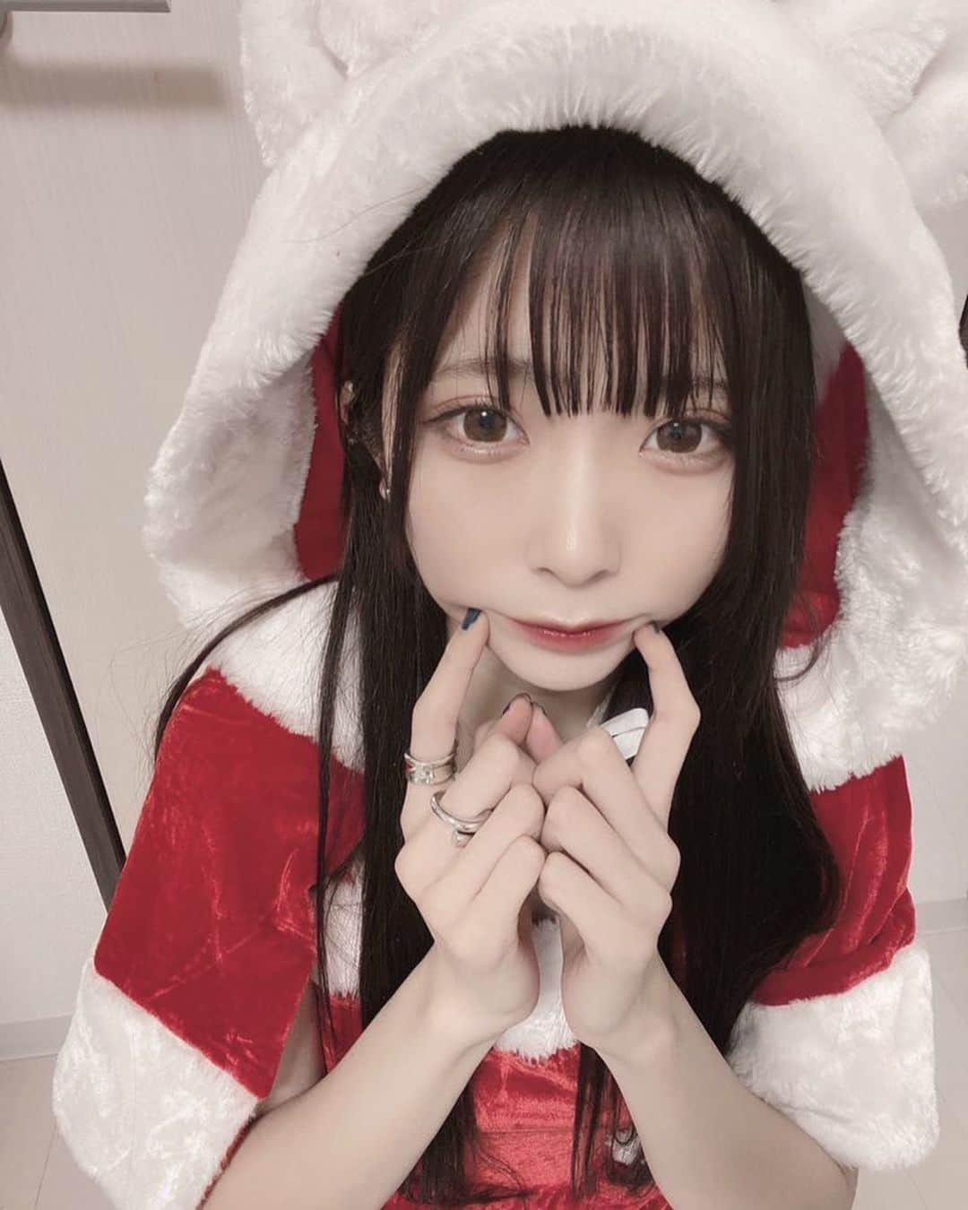 のインスタグラム：「めりくりいぶいぶ」