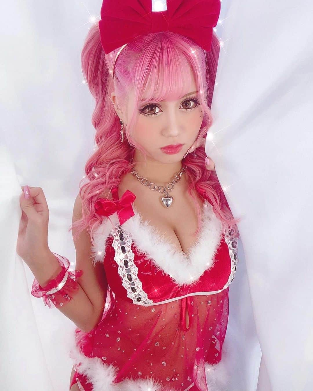 あいめろ姫さんのインスタグラム写真 - (あいめろ姫Instagram)「めろサンタ🎅🏼🎀❤️  プレゼント何欲しいでちゅか！ #クリスマスイブ 🎄」12月24日 18時30分 - aisyu0101