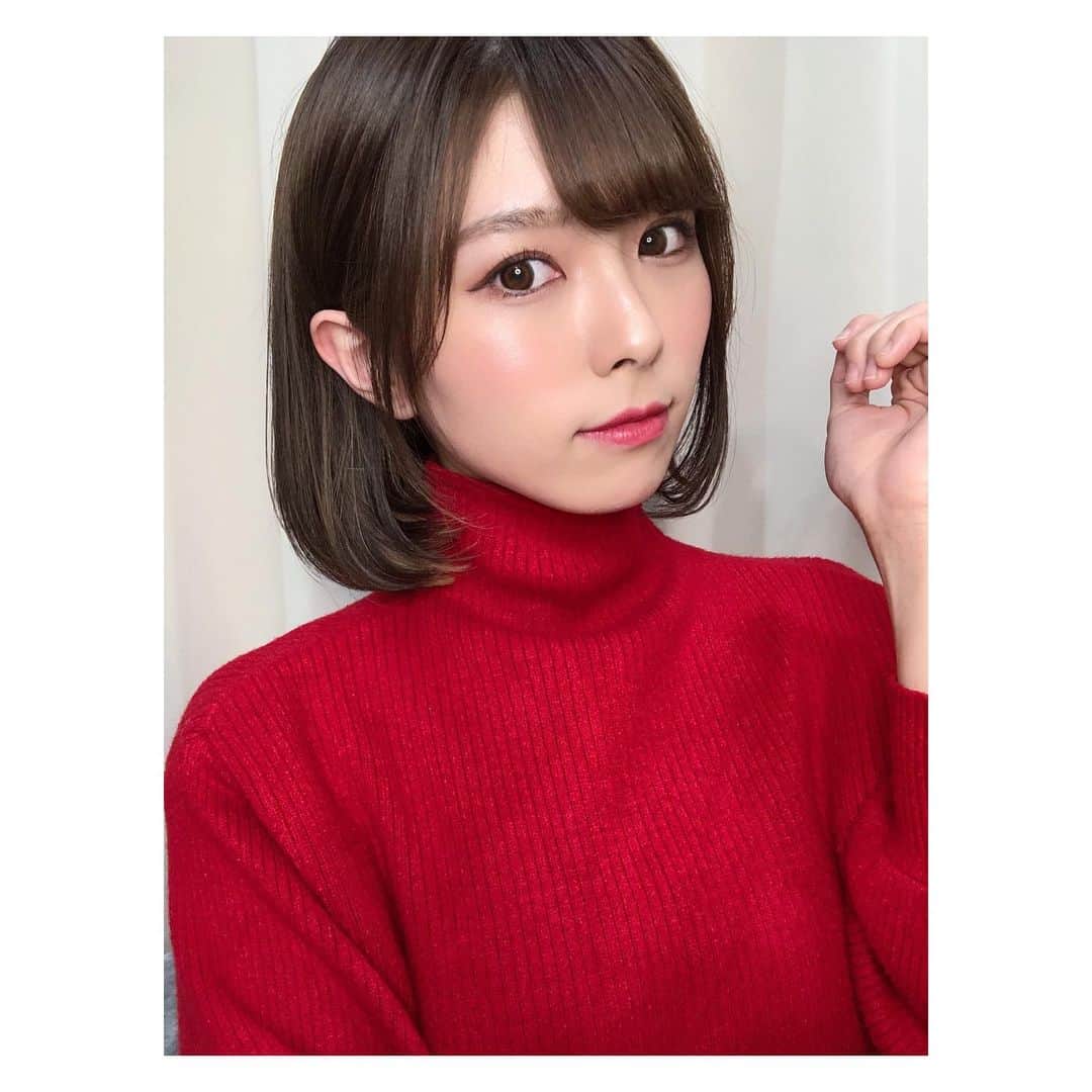森脇加奈子のインスタグラム：「🎄  メリークリスマス！イブ！  「あっ」という間に年末。 残りの2020年も一日、一日を大事にしてこうね。  そんでもって明日も楽しもうね🎁❤︎  #クリスマス」