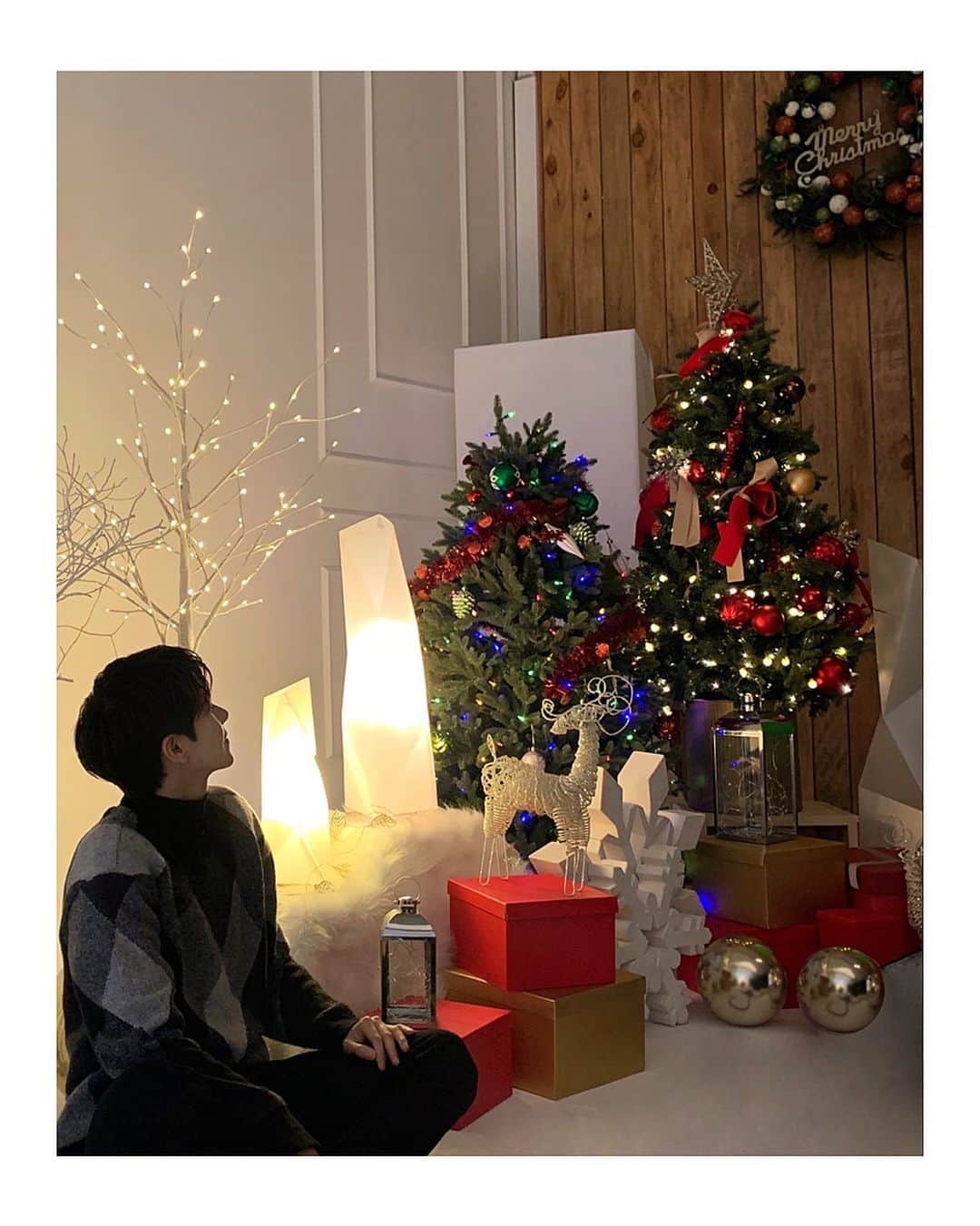 ファン・グァンヒさんのインスタグラム写真 - (ファン・グァンヒInstagram)「Christmas eve 🎁」12月24日 19時12分 - prince_kwanghee