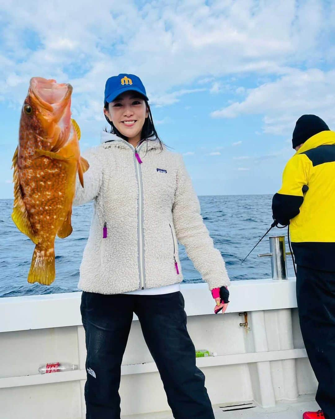 矢野由希子さんのインスタグラム写真 - (矢野由希子Instagram)「電動ブリジギングというやつをしたよ🦭 イブなのに釣りですかって？ 色気もくそもないですねだって？ そうですよ。  #🎣 #ブリジギング #電動ありがとう #ブリ #ヤズ #アコウ #ヒラス #ヒラマサ #あかやがらも釣れたよ #釣り #釣りるれろ #ツリジョ #釣果グラム」12月24日 19時26分 - yanoyukiko_