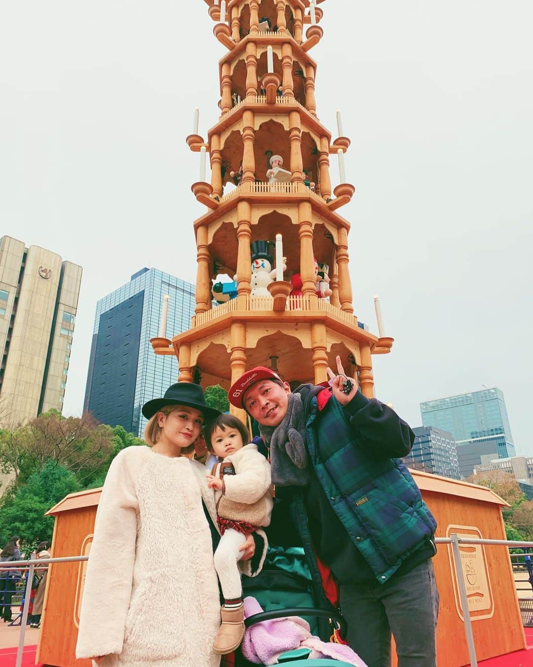 HARUKA MUTOのインスタグラム：「Happy Merry Christmas Eve🎄❤️  #メリクリ #写真だけノーマスク」