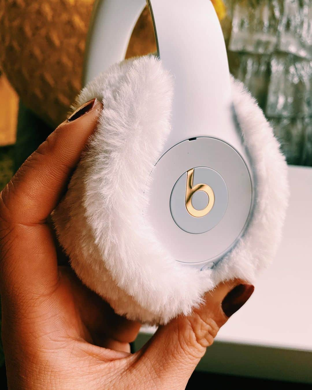 野中生萌さんのインスタグラム写真 - (野中生萌Instagram)「Thanks @beatsbydre for an amazing Christmas present that made my Christmas-Eve even better! 🎁🎅🏼✨you guys can easily tell how exciting I am now!! haha🤣💝   Wishing you as many happy and cozy moments as I can think of! :) 🎄メリークリスマーース！#メリクリ」12月24日 19時37分 - nonaka_miho