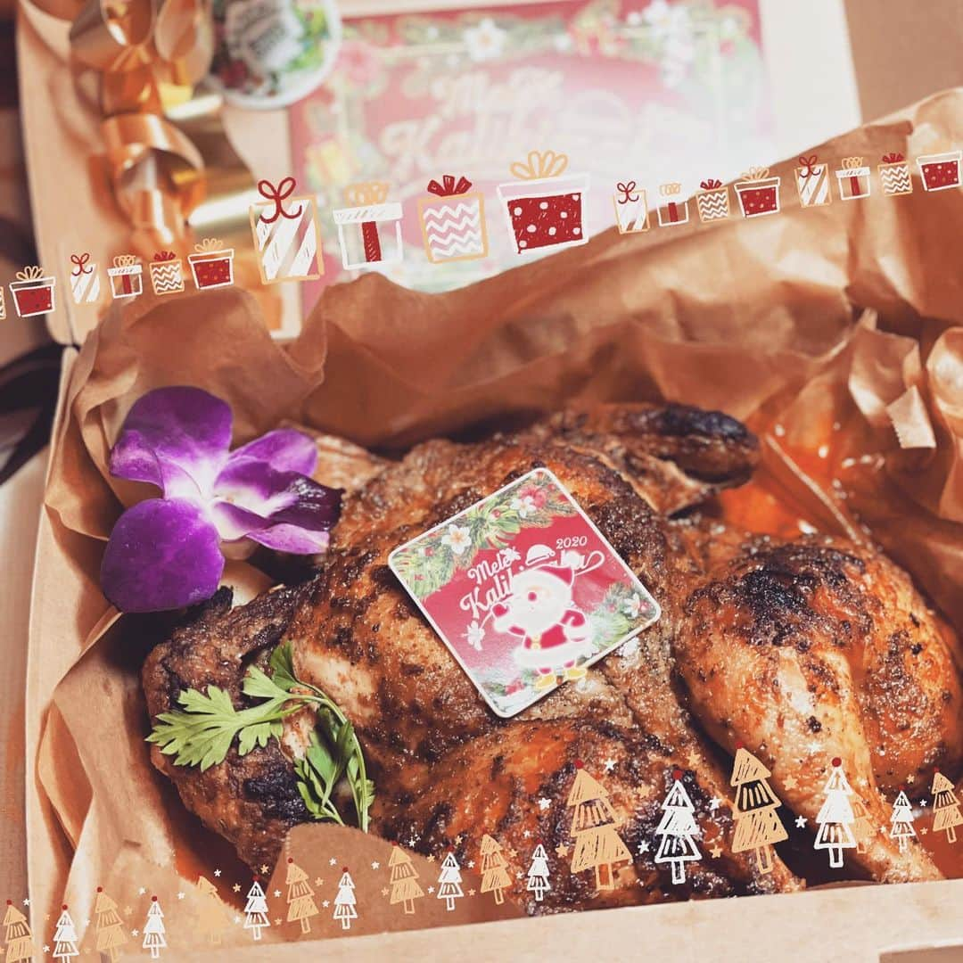 三ツ井裕美さんのインスタグラム写真 - (三ツ井裕美Instagram)「今年はお家でゆっくりクリスマス🎄 ・ どうしてもチキンだけは食べたかった（笑）🍗 ・ ・ #christmaseve」12月24日 19時53分 - hiromi__km